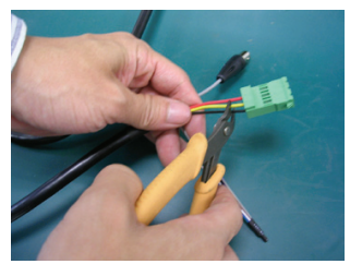 D-Link-DCS-80-5-DCS-80-6-Outdoor-Power-Box-fig4