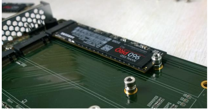 HIGHPOINT-RS6661A-NVMe-RAID-Adapter-figure-7