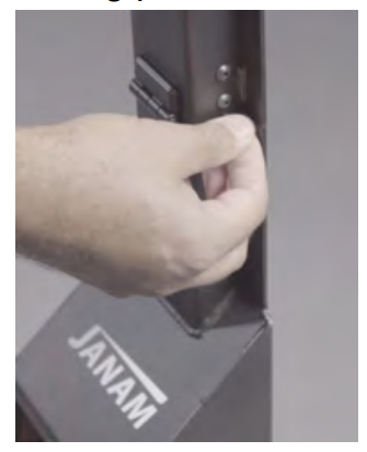 Connecting GT1 pedestal to charger via battery port