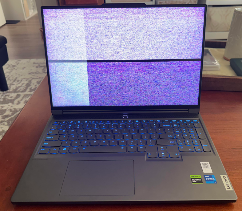 Black-Lines-On-Laptop Screen-Lenovo-Figure-5