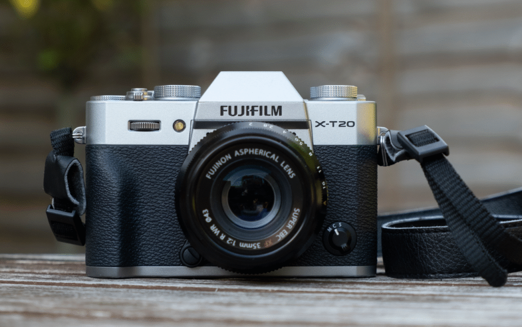 What-Is-A-Mirrorless-Cameras-figure-12