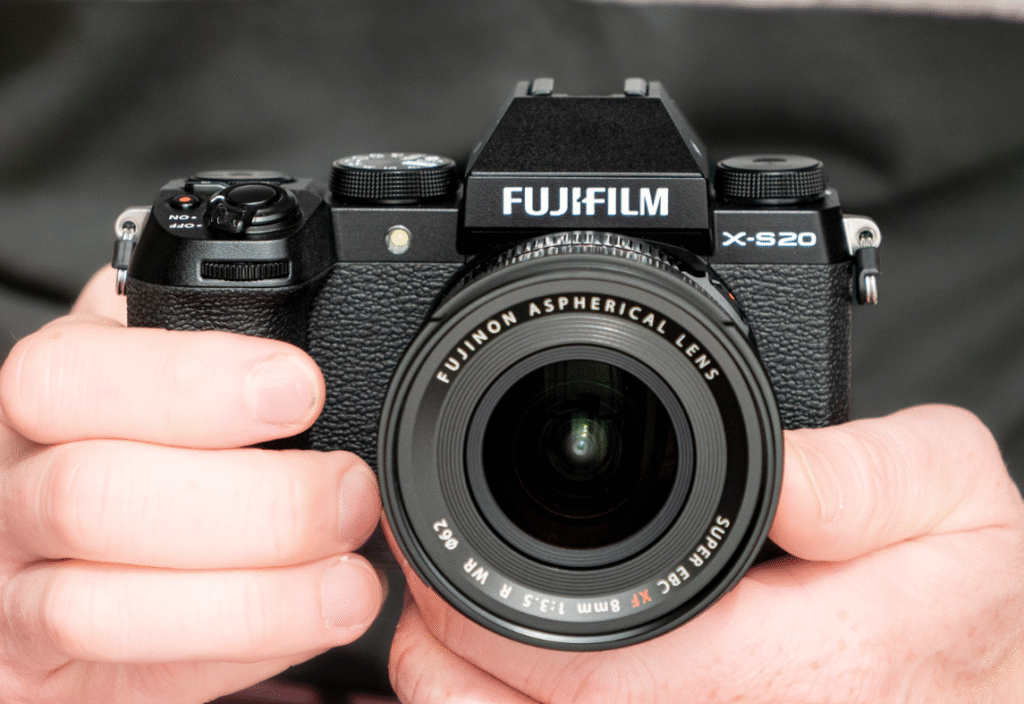 What-Is-A-Mirrorless-Cameras-figure-16